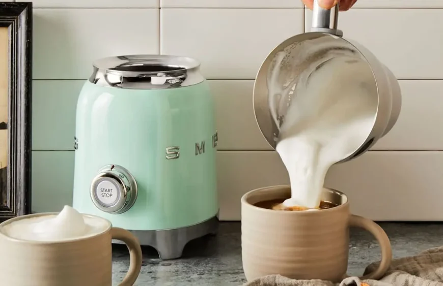 lapte frotat cafea